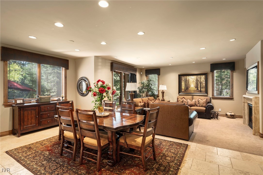 200 Glen Way Property Photo 7