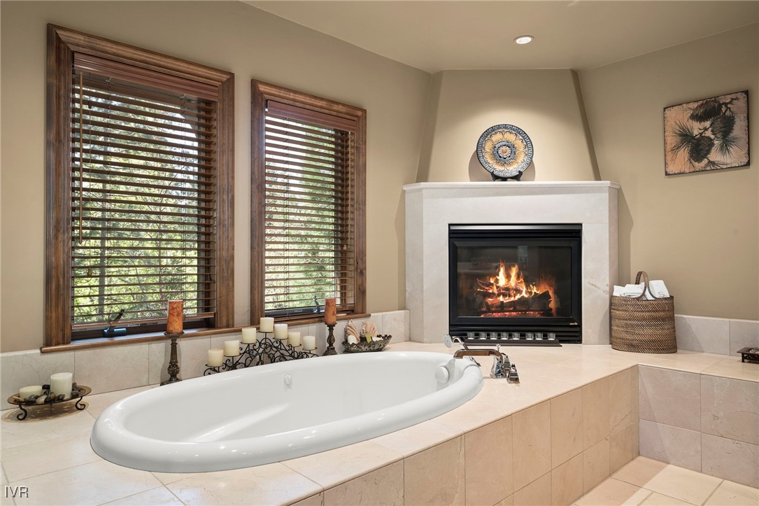200 Glen Way Property Photo 12