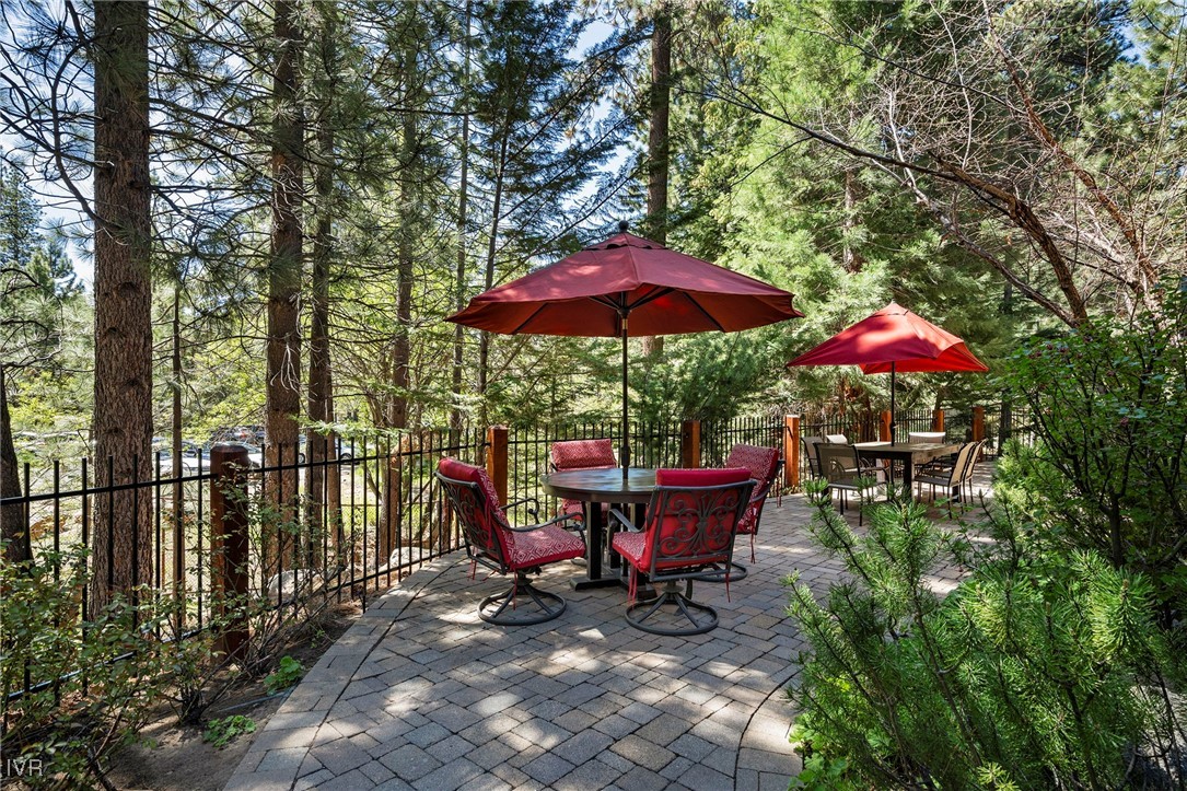 200 Glen Way Property Photo 20