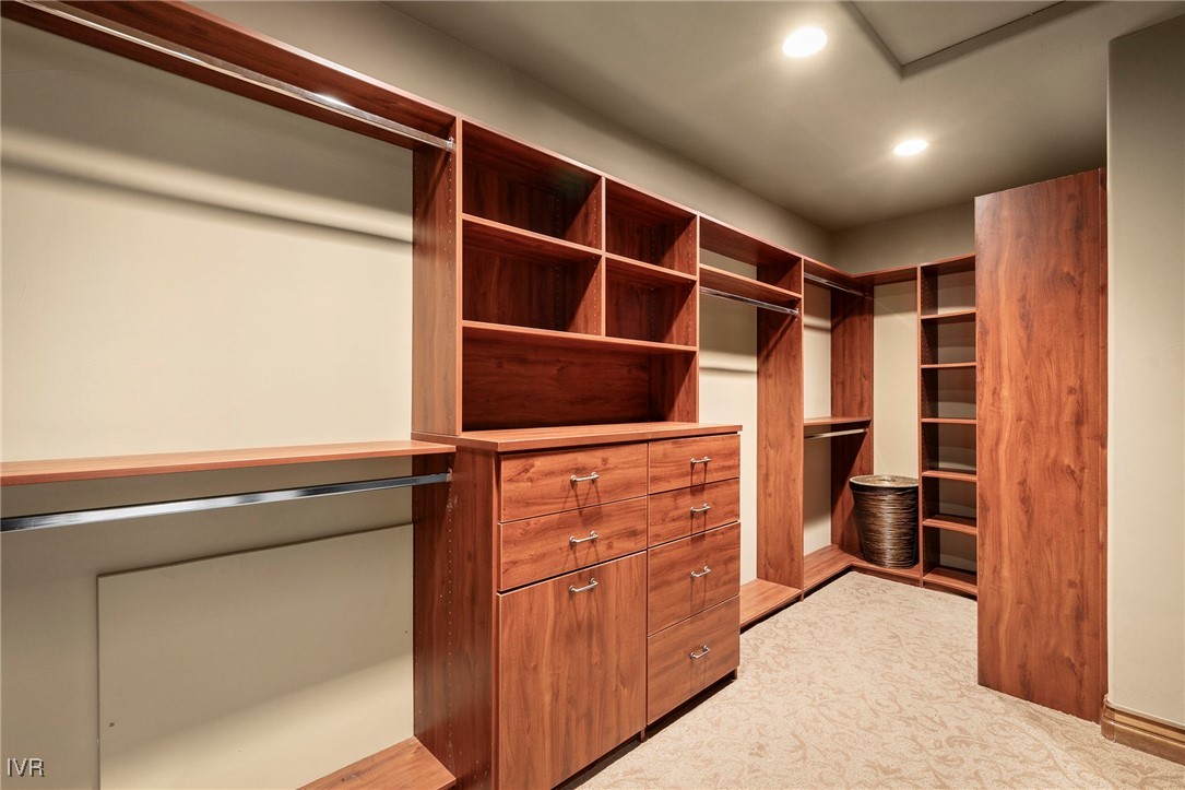 200 Glen Way Property Photo 30