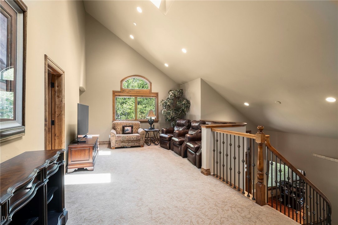 200 Glen Way Property Photo 38