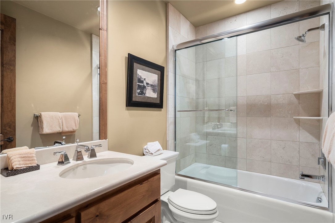200 Glen Way Property Photo 40