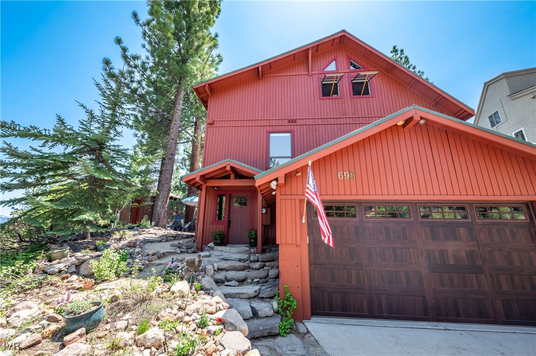 698 Saddlehorn Drive Property Photo 1