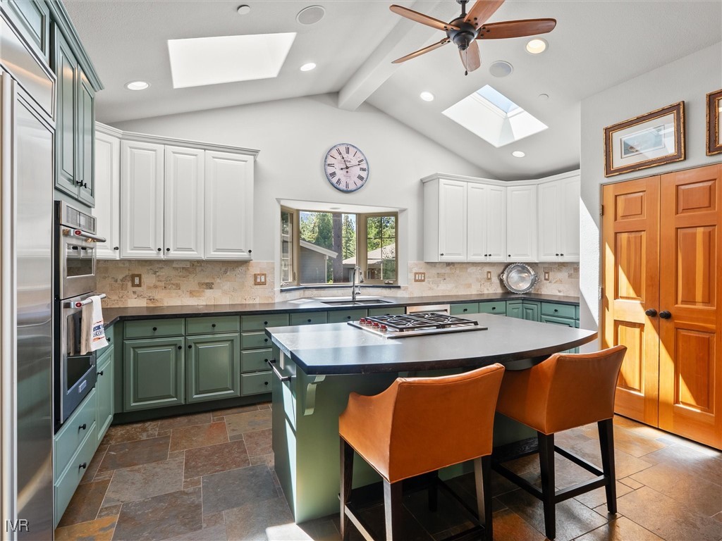 275 Deer Court Property Photo 8