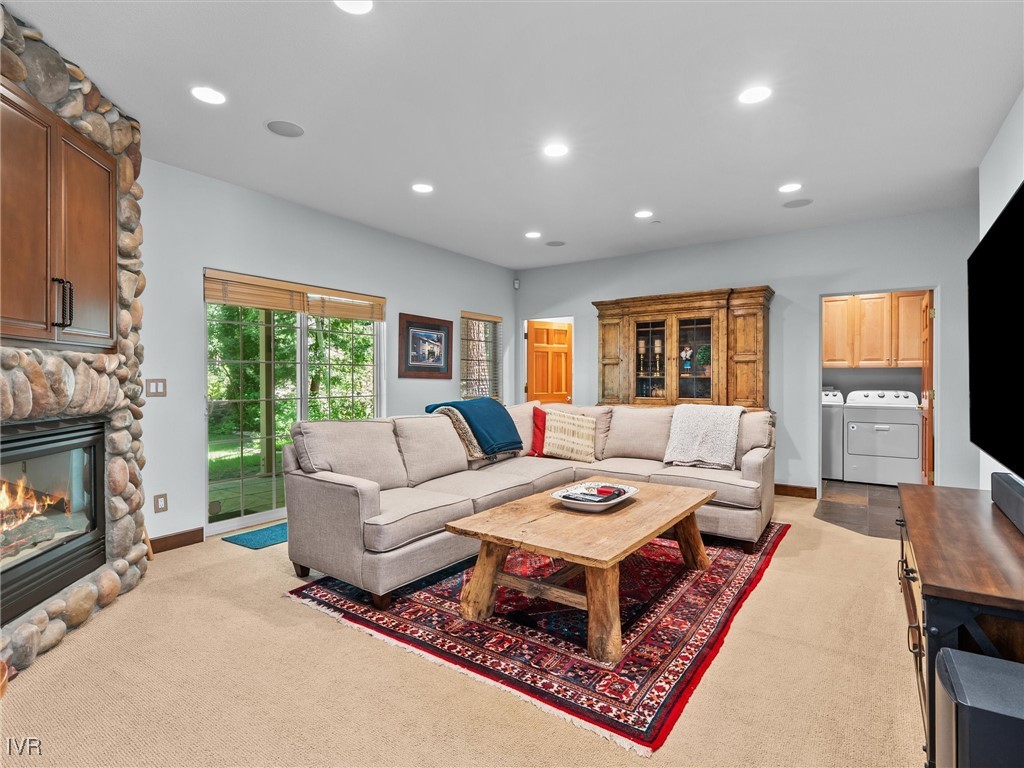275 Deer Court Property Photo 17