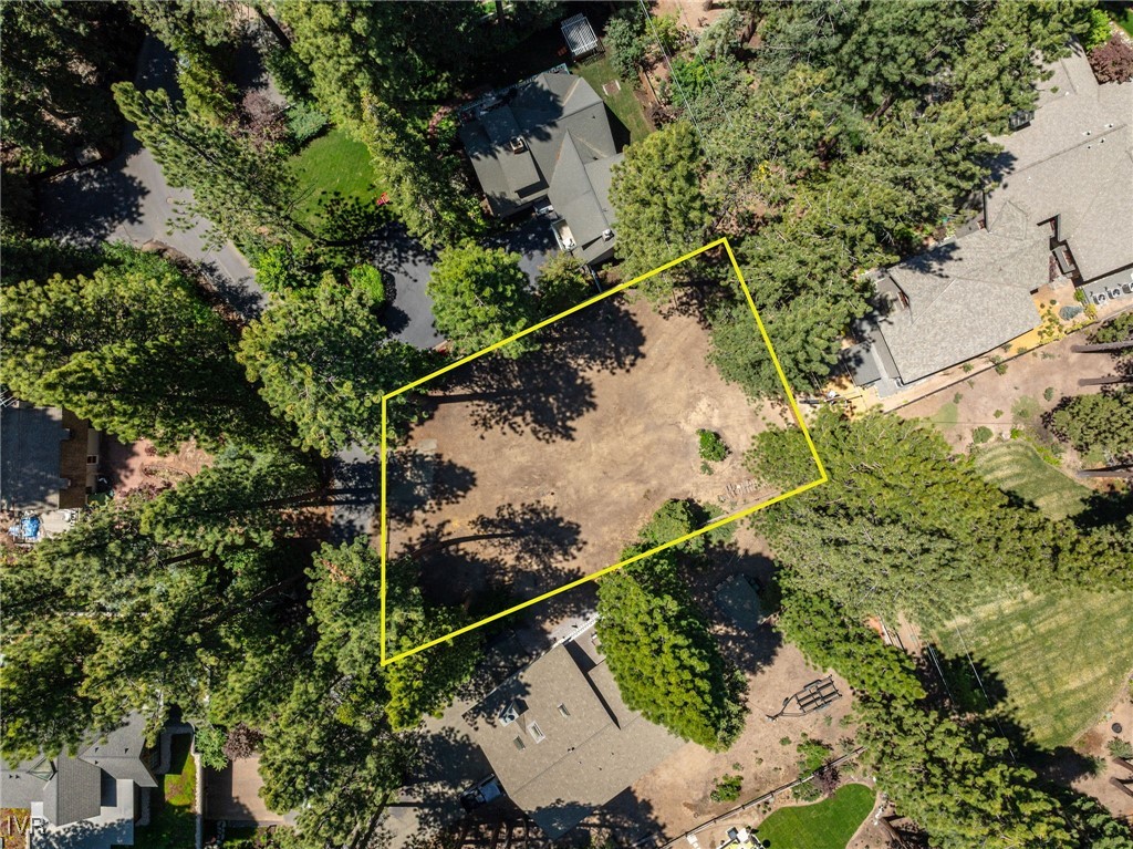 1585 Pine Cone Circle Property Photo 19