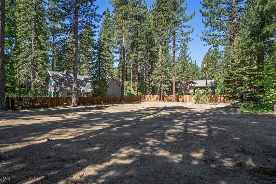 1585 Pine Cone Circle Property Photo 20