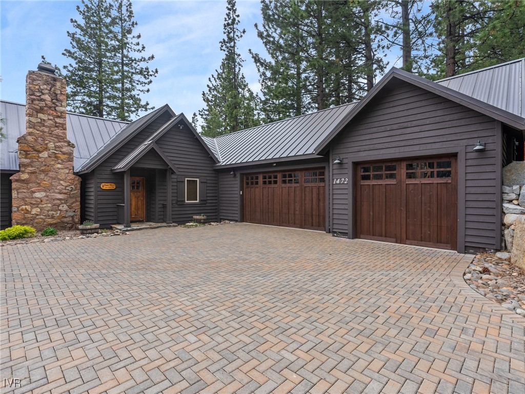 1472 Flowers Avenue Property Photo 1