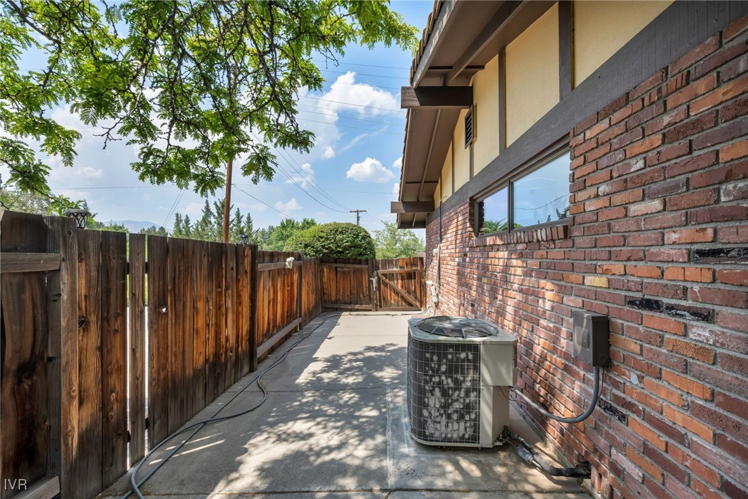 1725 Aquila Avenue Property Photo 35