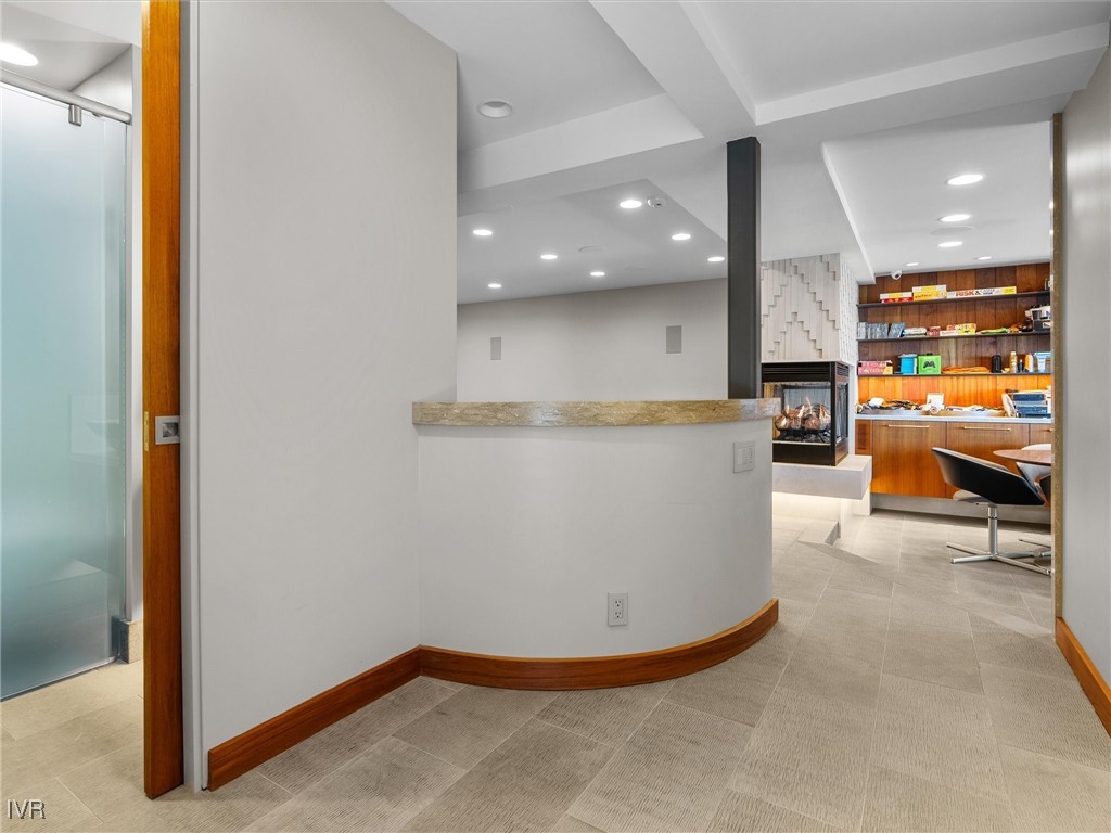 475 Lakeshore Boulevard 18 Property Photo 13