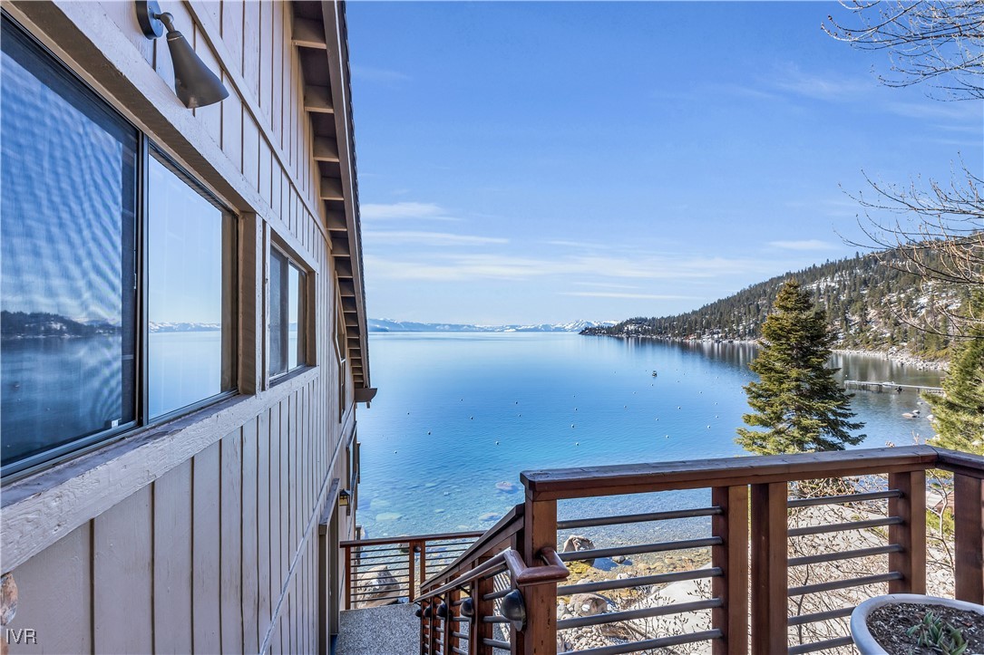 475 Lakeshore 10 Property Photo 3