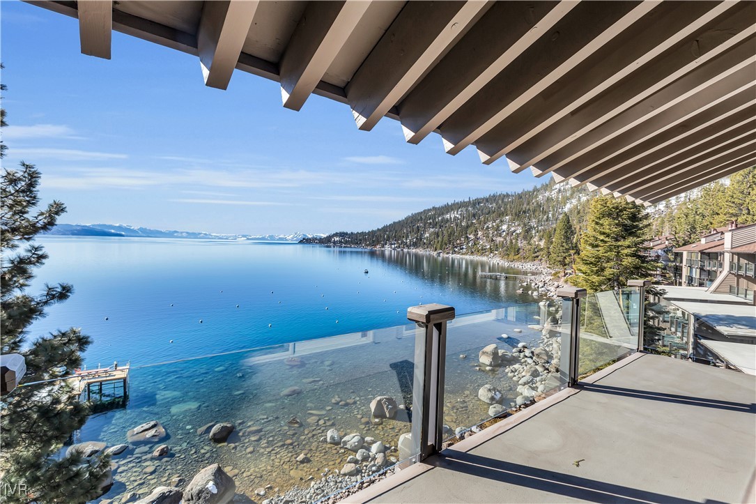 475 Lakeshore 10 Property Photo 9