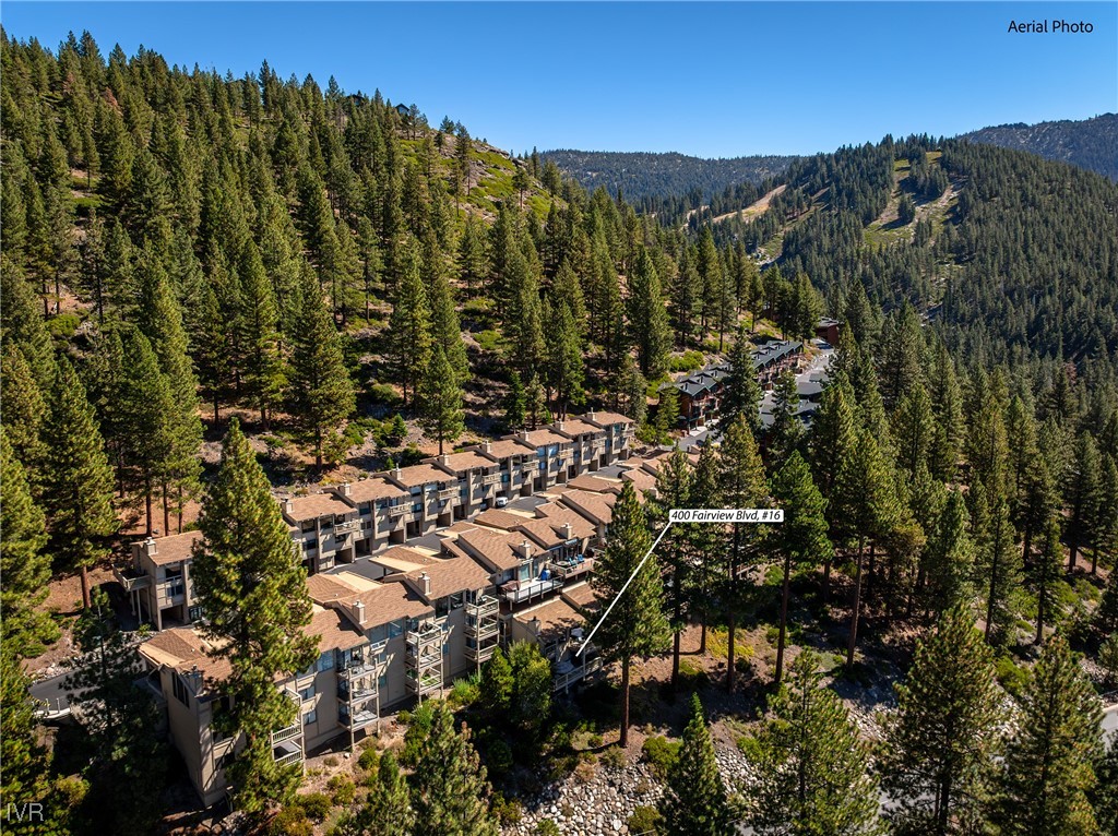 400 Fairview Boulevard 16 Property Photo 2