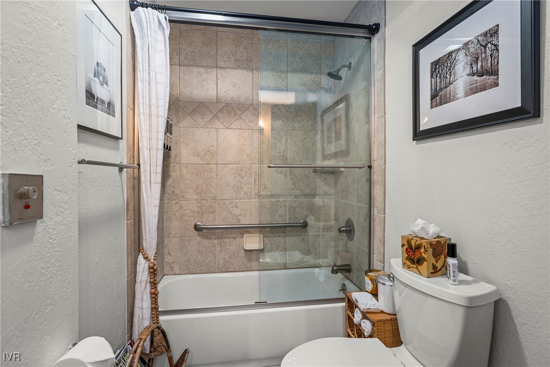 400 Fairview Boulevard 16 Property Photo 15