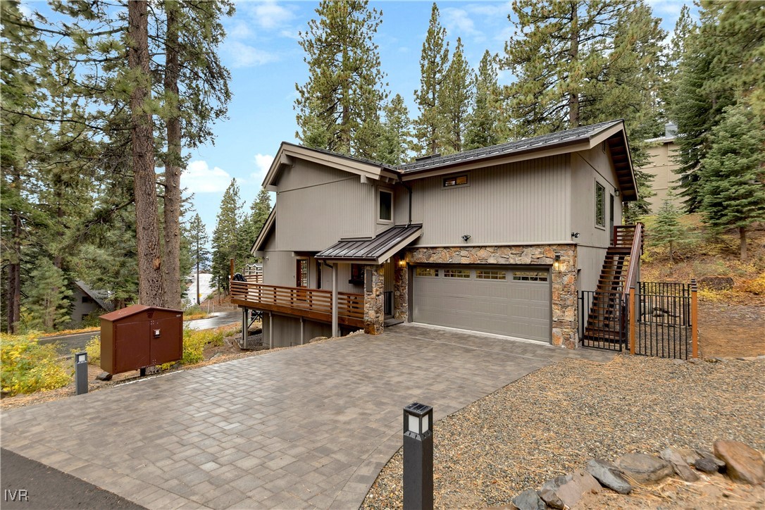 771 Randall Avenue Property Photo 1