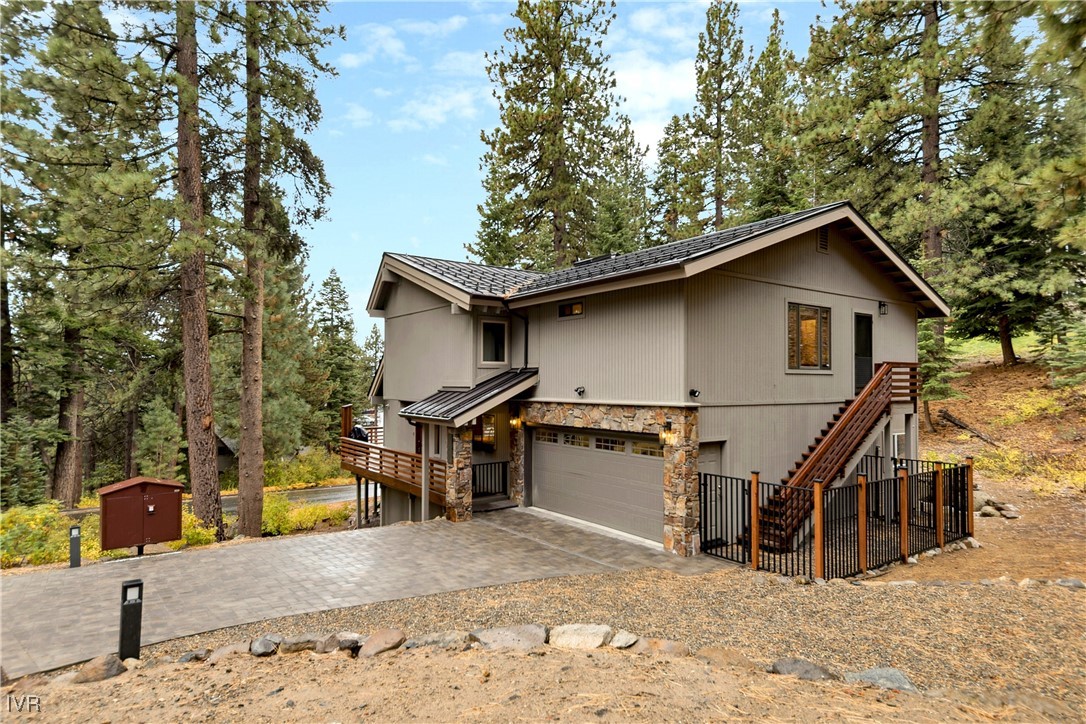 771 Randall Avenue Property Photo 2