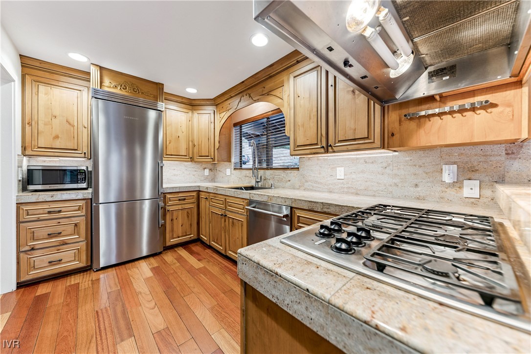 771 Randall Avenue Property Photo 3