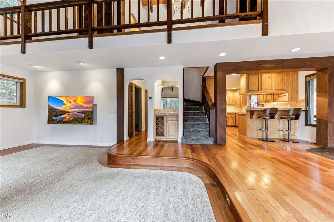 771 Randall Avenue Property Photo 8