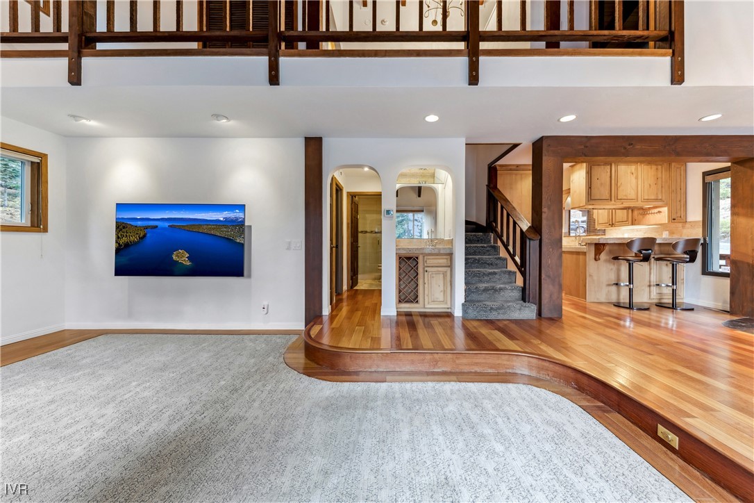 771 Randall Avenue Property Photo 9