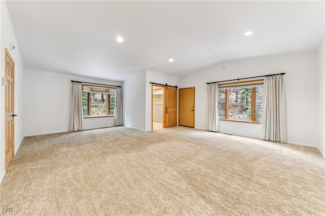 771 Randall Avenue Property Photo 14