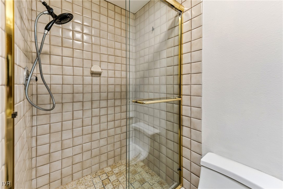 771 Randall Avenue Property Photo 23