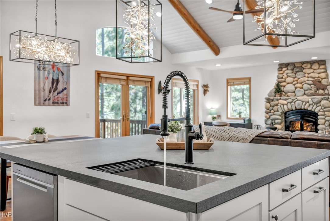 756 Judith Court Property Photo 1