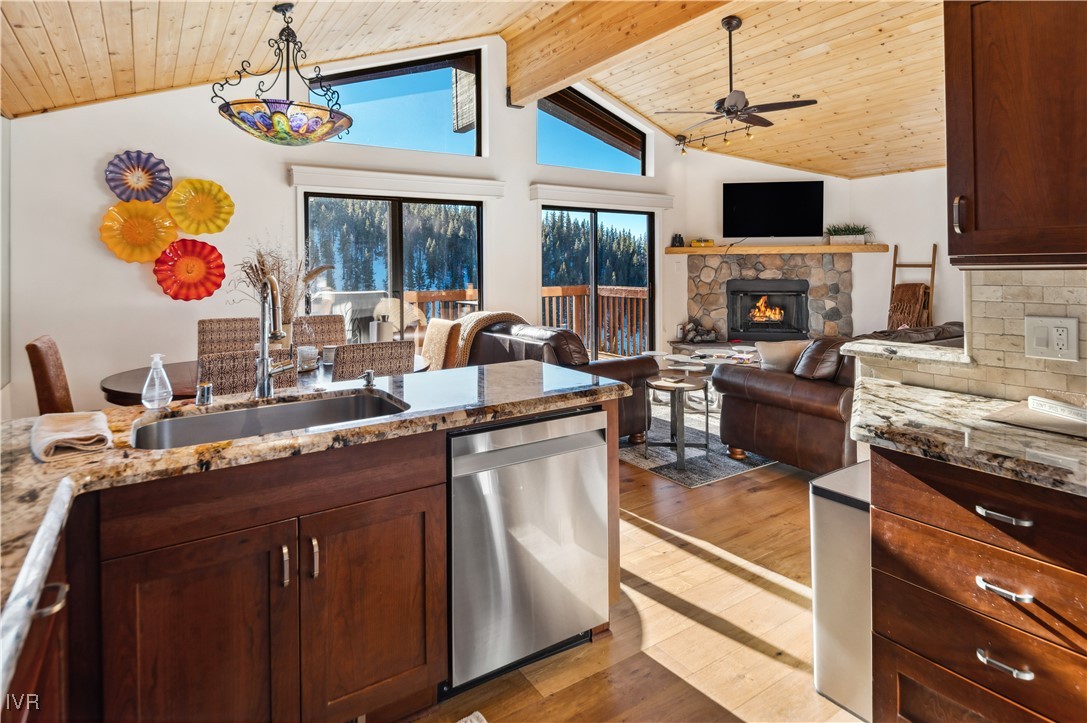 400 Fairview Boulevard 88 Property Photo 10