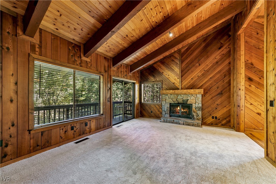 844 Lichen Court Property Photo 2