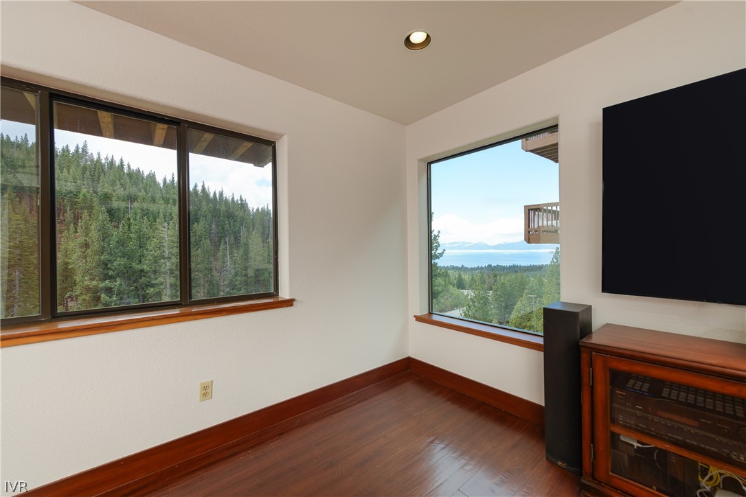 400 Fairview Boulevard 162 Property Photo 28