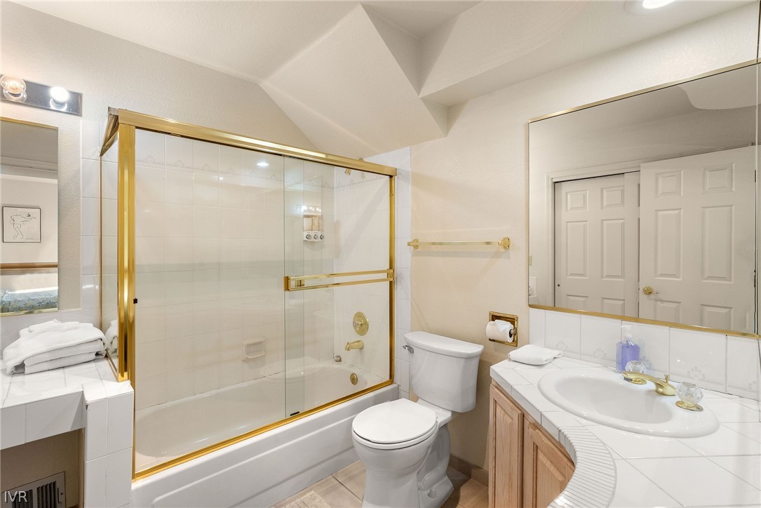 400 Fairview Boulevard 80 Property Photo 12