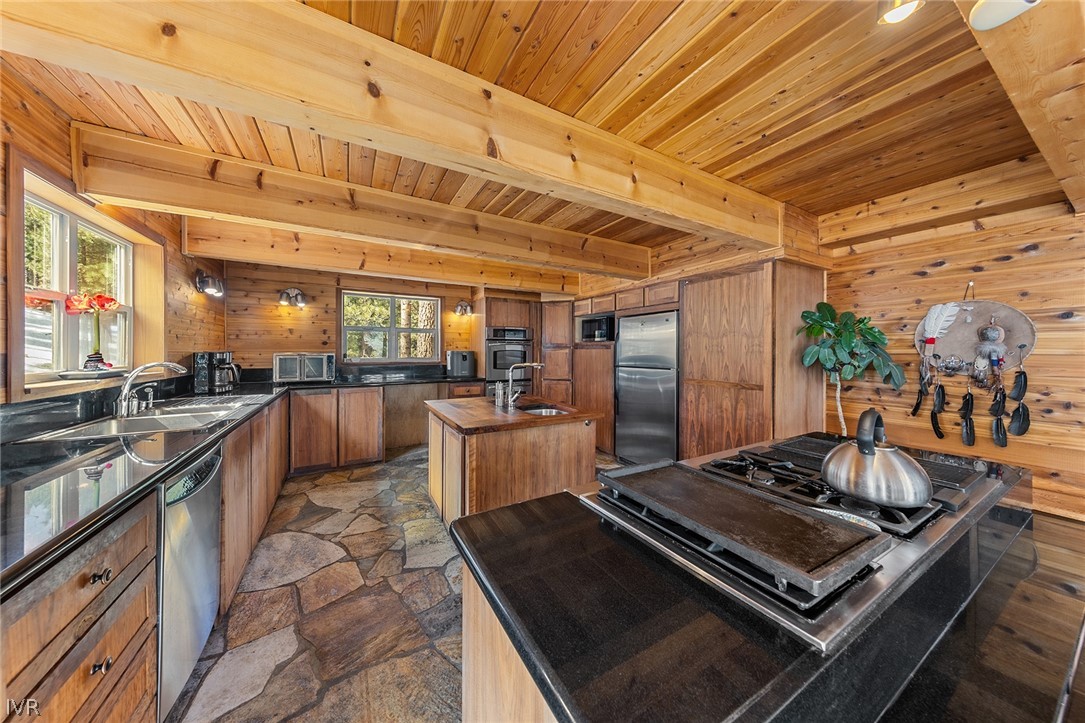 20102 Hibbet Trail Property Photo 8