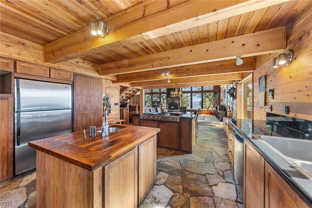 20102 Hibbet Trail Property Photo 9