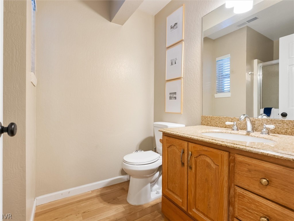 725 Lynda Court Property Photo 10