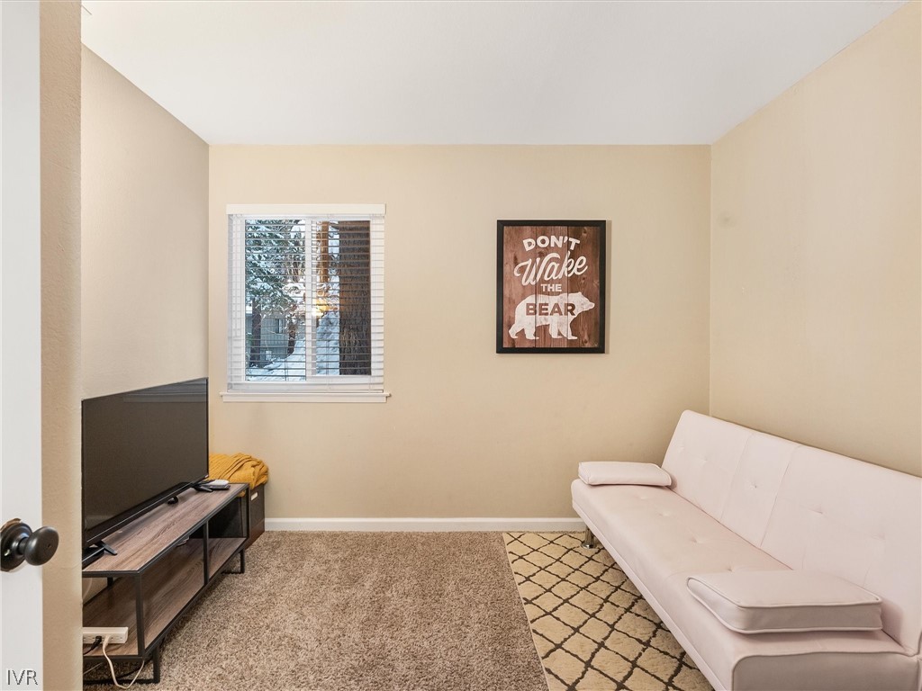 725 Lynda Court Property Photo 12