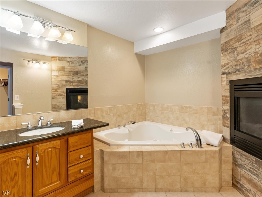 725 Lynda Court Property Photo 23