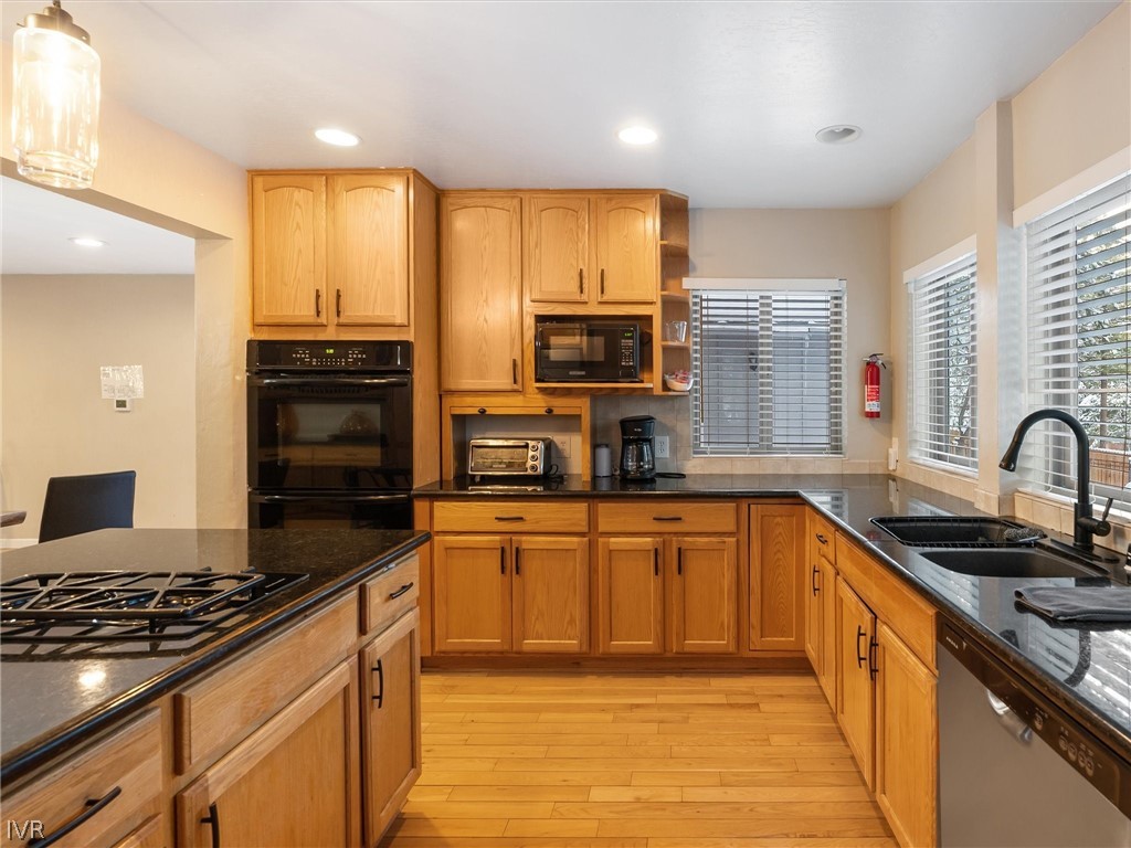 725 Lynda Court Property Photo 30