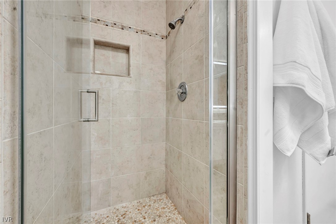 866 Northwood Blvd 37 Property Photo 16