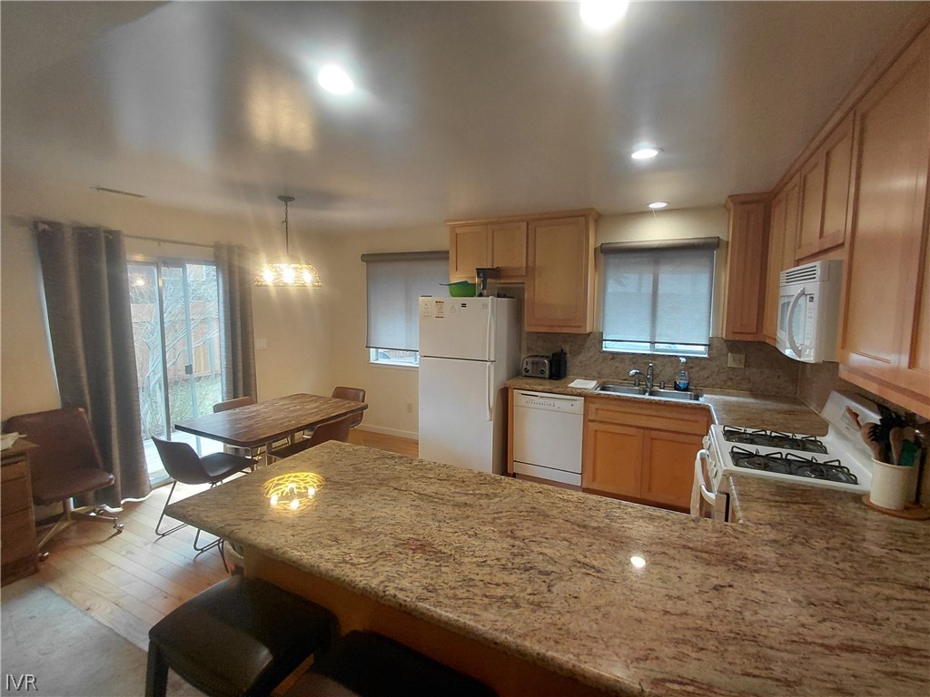 1622 Atroari Street Property Photo 4