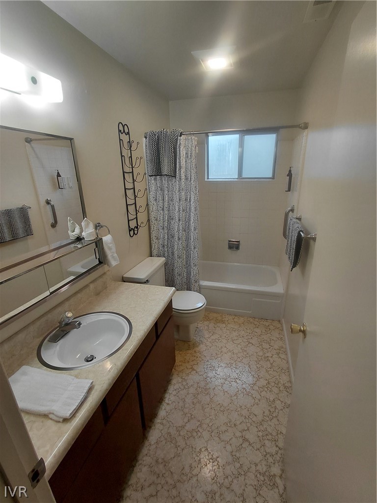 1622 Atroari Street Property Photo 8