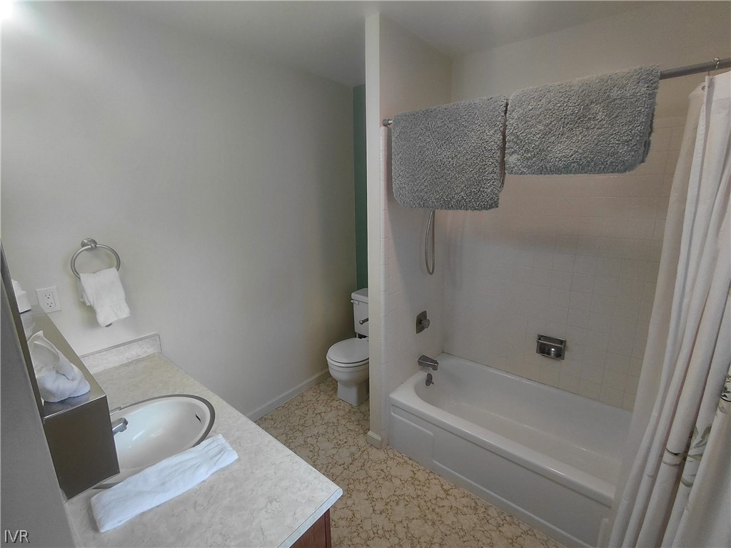 1622 Atroari Street Property Photo 11