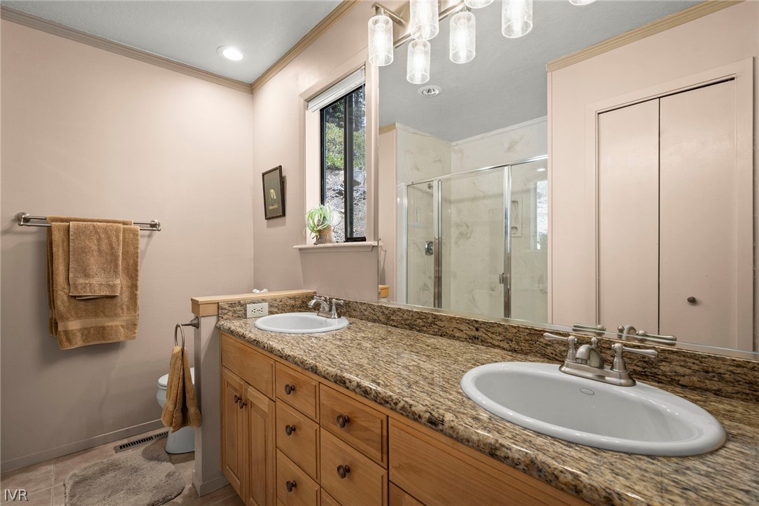 594 Tyner Way Way Property Photo 17