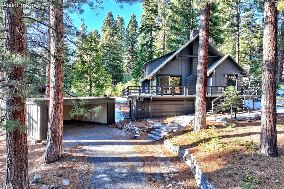 628 Martis Peak Road Property Photo 26