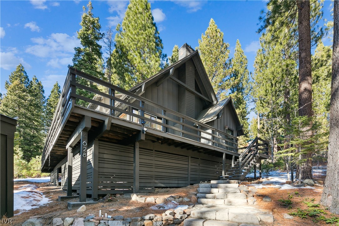 628 Martis Peak Road Property Photo 28