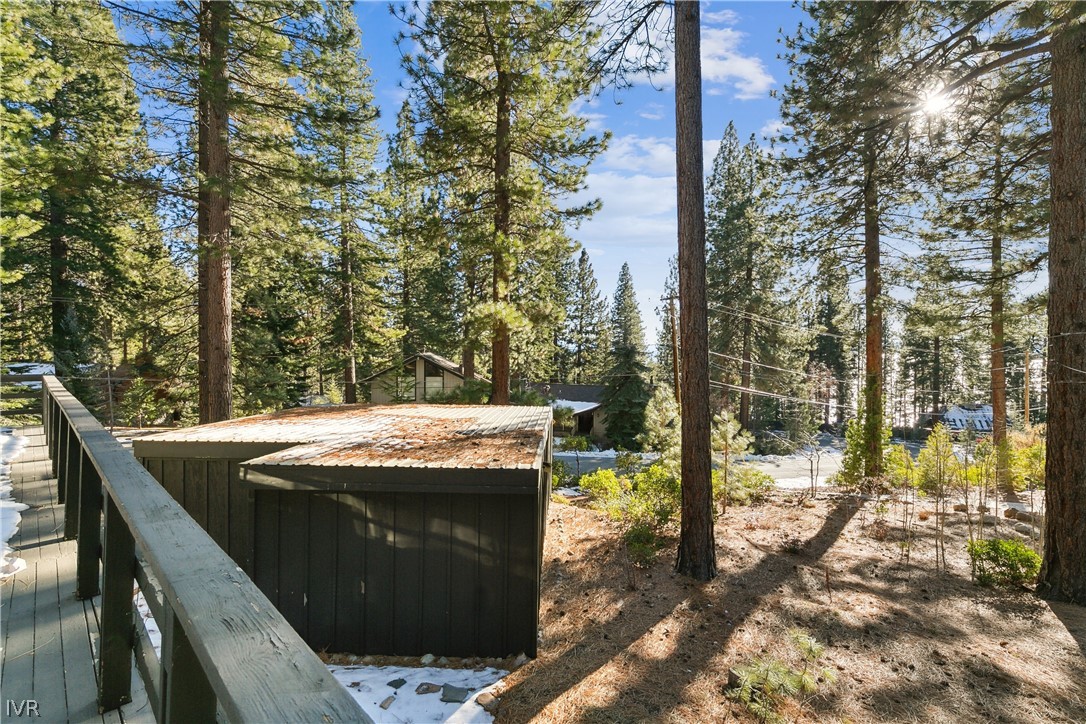 628 Martis Peak Road Property Photo 34