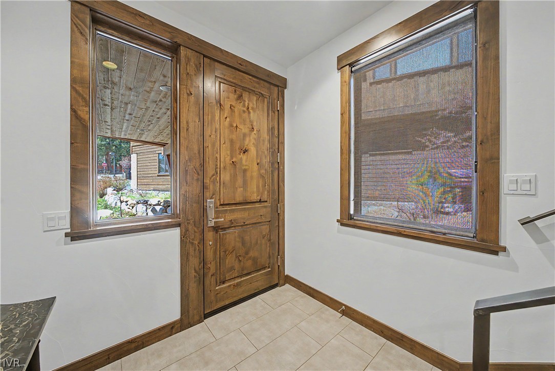 643 Rosewood Circle Property Photo 3