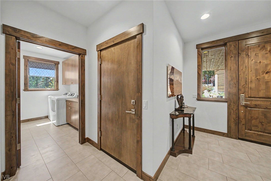 643 Rosewood Circle Property Photo 4