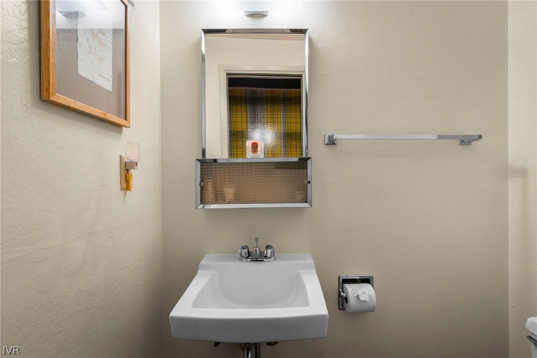 801 Northwood Boulevard 35 Property Photo 10