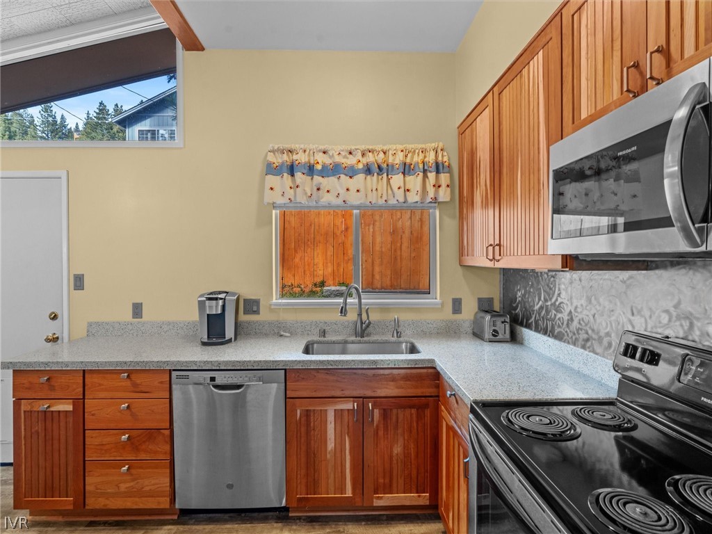 611 Freel Drive Property Photo 12