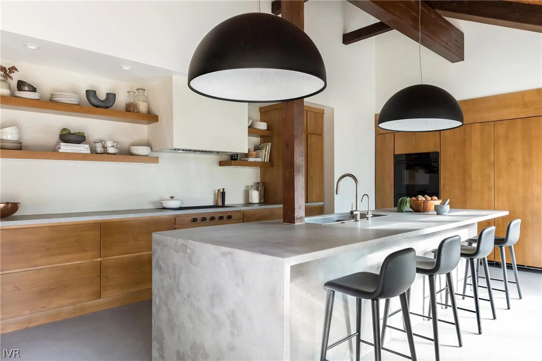 554 Lantern Court Property Photo 8