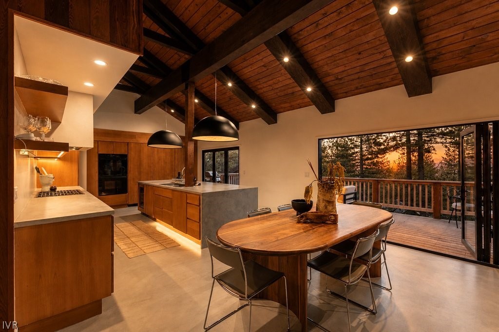 554 Lantern Court Property Photo 11